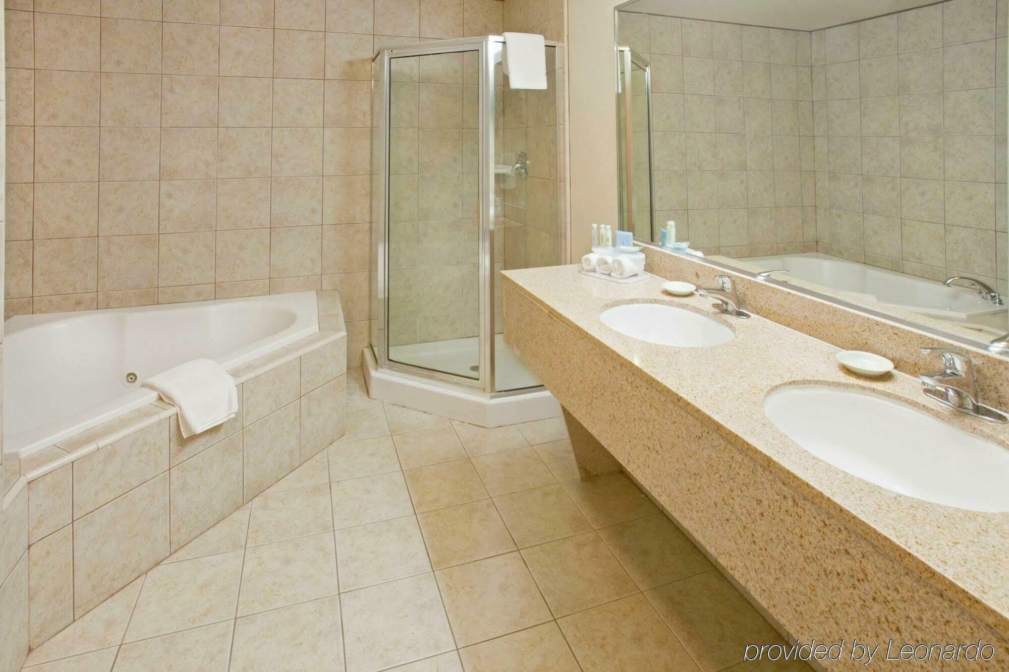 Holiday Inn Express & Suites - Pharr By Ihg Екстер'єр фото