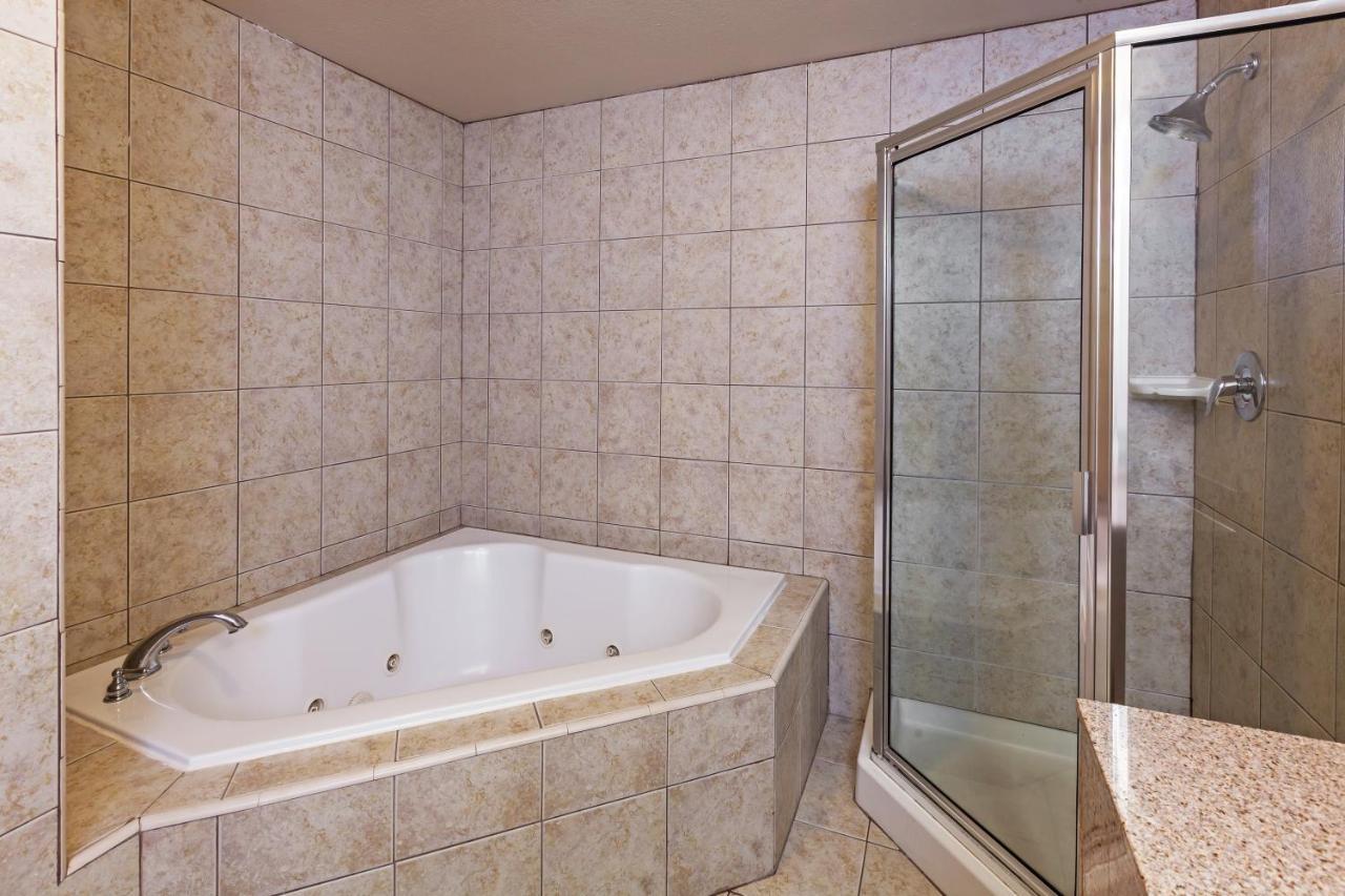 Holiday Inn Express & Suites - Pharr By Ihg Екстер'єр фото